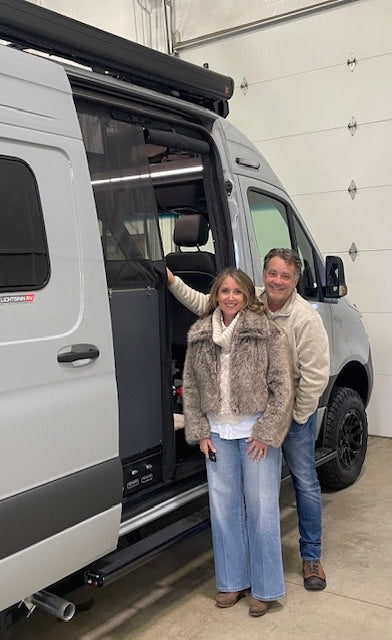 2026 Winnebago Revel Sport "HaRVey"... AWD, Solar, Unlimited Miles — photo 2