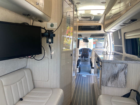 2015 Mercedes Airstream Interstate — photo 5