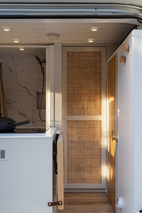Custom Built Luxury Home On Wheels! — photo 3