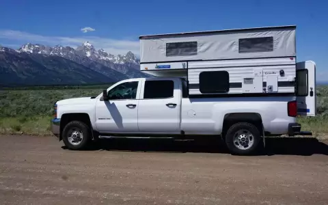 Grandby Truck Camper 2021