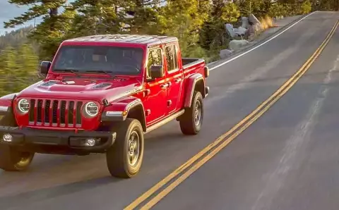 NEW Fully-equipped Jeep GLADIATOR