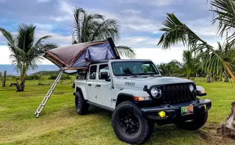 NEW! 2021 Jeep Gladiator Camper (White)