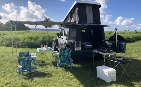 Pop-Top Jeep Camper (Tan)