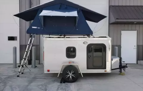 Mini Camper & Roof Top Tent