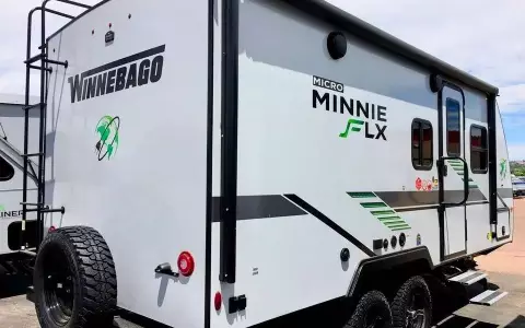 2022 Winnebago 22ft Off Road / Off Grid Trailer