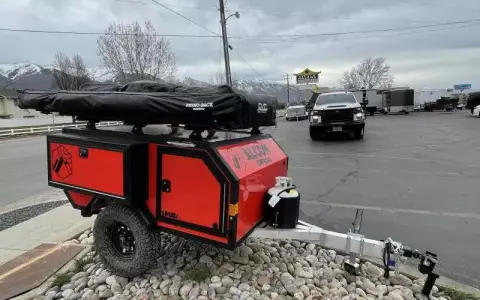 2022 Alcom spur off-road trailer