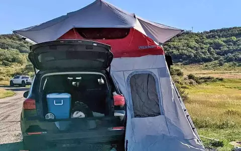 Yakima SkyRise Rooftop Tent (Small) + Annex