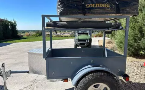 2018 Jeep Trailer gold dog tent
