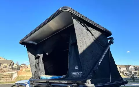 Rooftop Tent Setup