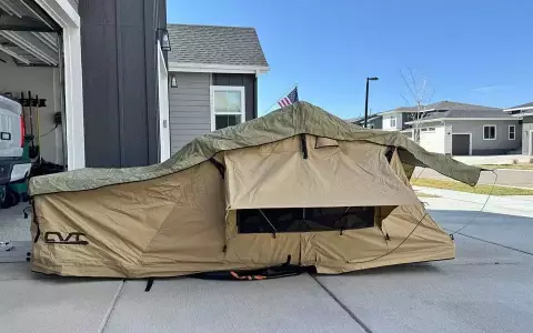 CVT Pioneer Rooftop Tent