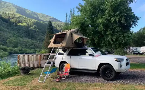 Roof tent