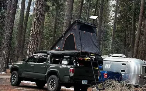 Roof top tent