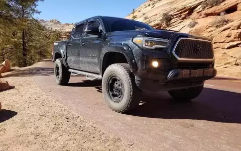 2017 Toyota Tacoma