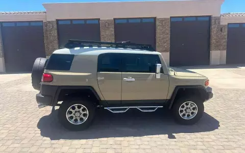 2012 Toyota FJ Cruiser