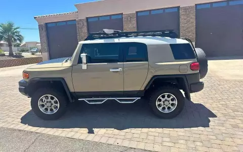 2012 Toyota FJ Cruiser