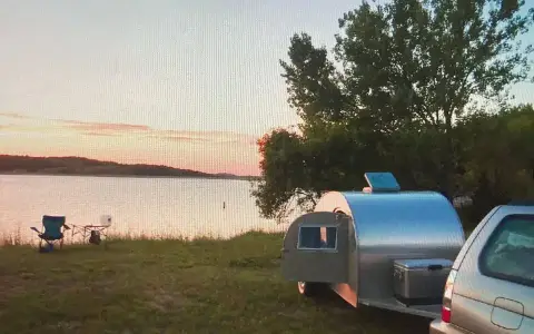 Small teardrop camper trailer