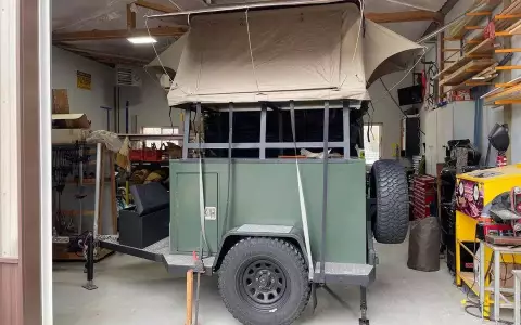Off road overlanding camp trailer