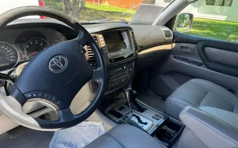 2004 Toyota Land Cruiser