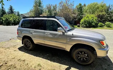 2004 Toyota Land Cruiser