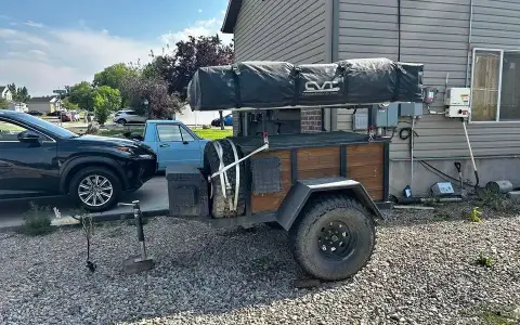 Off road expedition trailer with Roof top tent