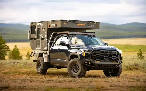 Dream Build 2023 Four Wheel Camper Hawk Flatbed