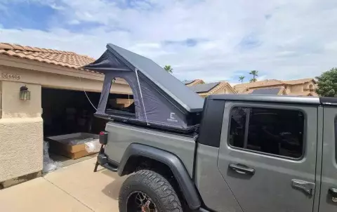 Aluminum Hardshell Rooftop Tent