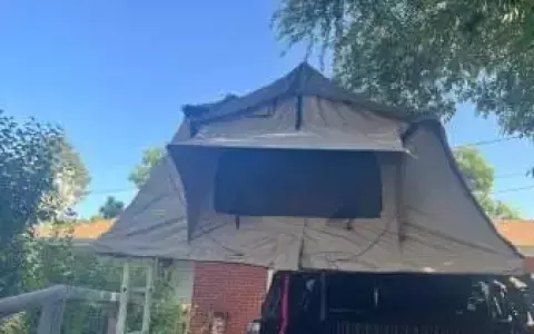 Smittybilt Overland Rooftop Tent