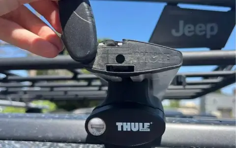 Thule car rack and roof basket