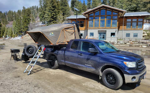 The Nautilus - Toyota Tundra with TS Alpha RTT