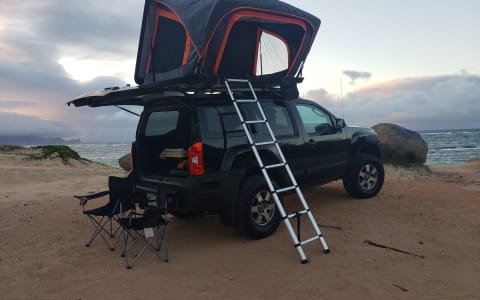 Midnight Xterra 4x4 Premium Rooftop Tent! Gear Inc