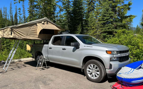 2021 Silverado with XL comfy rooftop tent kitchen 