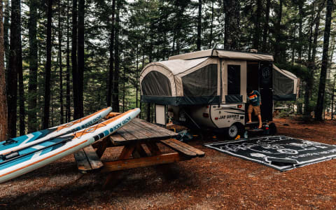 The Joyful Jay!  A 2015 Jayco Camper with SUP and 