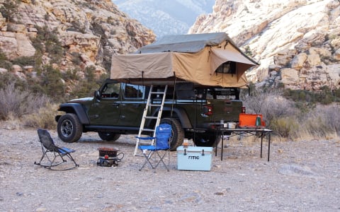 2023 Jeep Gladiator Overland Camping Rig Green - i