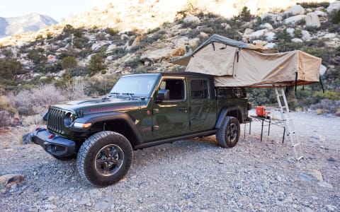 2023 Jeep Gladiator Overland Camping Rig Green - i