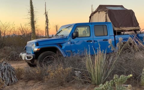 SUV Camper - JEEP GLADIATOR RUBICON