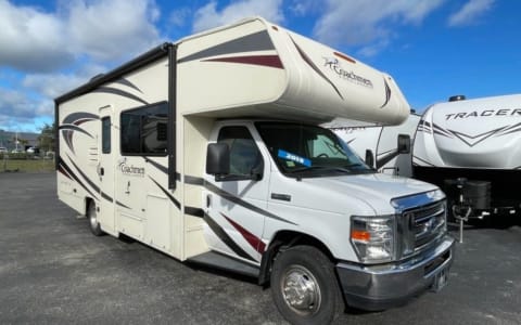 COZY RV RETREAT BY SIESTA KEY BEACH