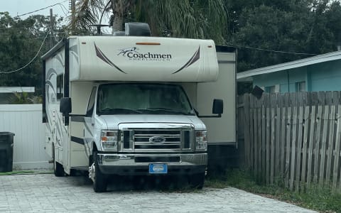 COZY RV RETREAT BY SIESTA KEY BEACH