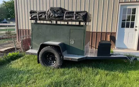 Off road overlanding camp trailer