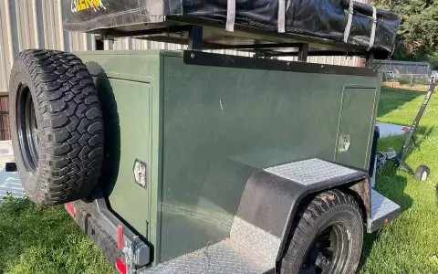 Off road overlanding camp trailer