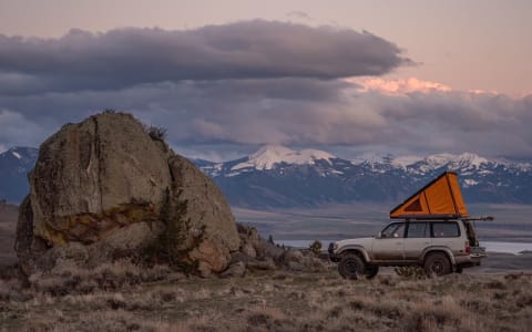 1996 Toyota Land Cruiser with Go Fast Tent