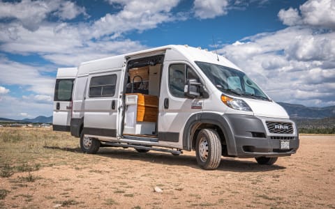 Vanlife Explorer - 2021 Ram Promaster Campervan