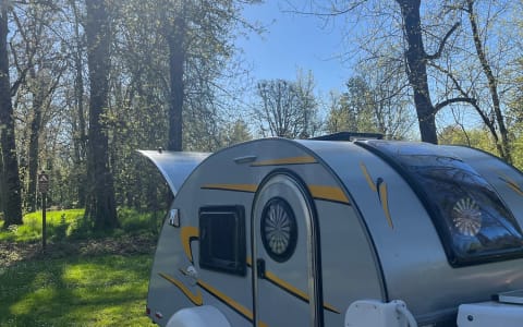 Mellow Yellow T@G Teardrop Camper w/ Kitchen