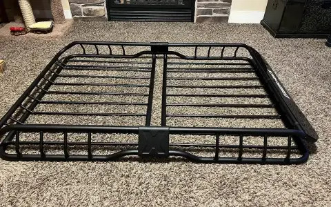 Roof rack/ cargo basket