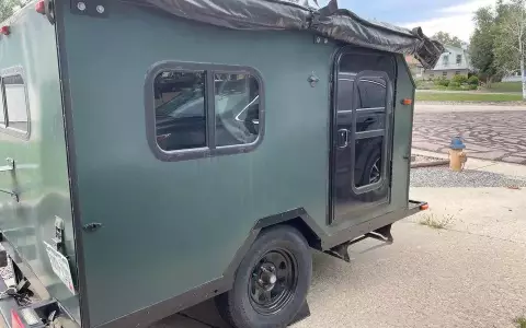 Custom Squaredrop Camper Trailer