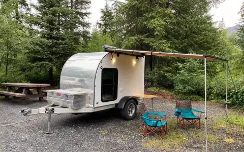 2019 Custom built square drop camper